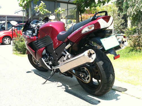 zzr1400_ushiro.jpg