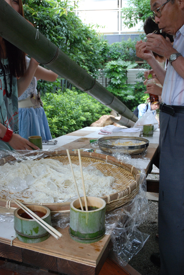 食べる流す