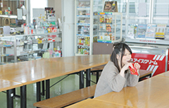 学生ホール/売店