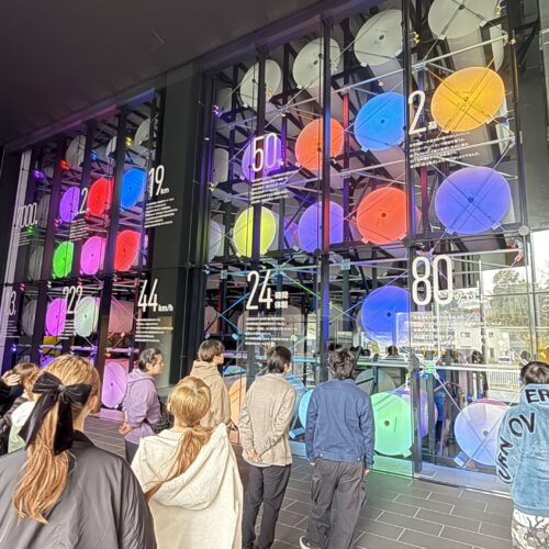 ビジュアルデザイン科1年生、印刷のリアルを体感！